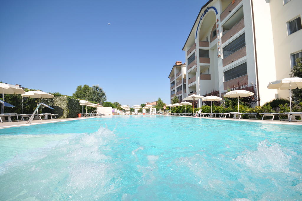 Residence Cleo Llido Degli Estensi Bagian luar foto